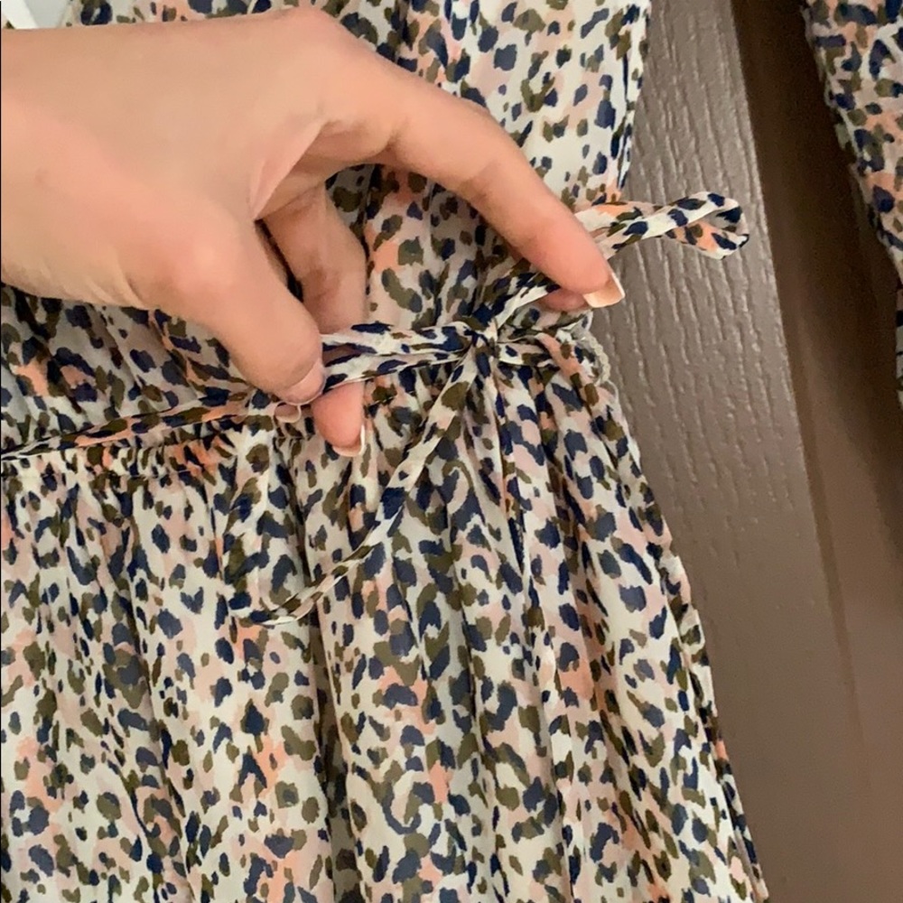 Dress - Picture 5 of 8